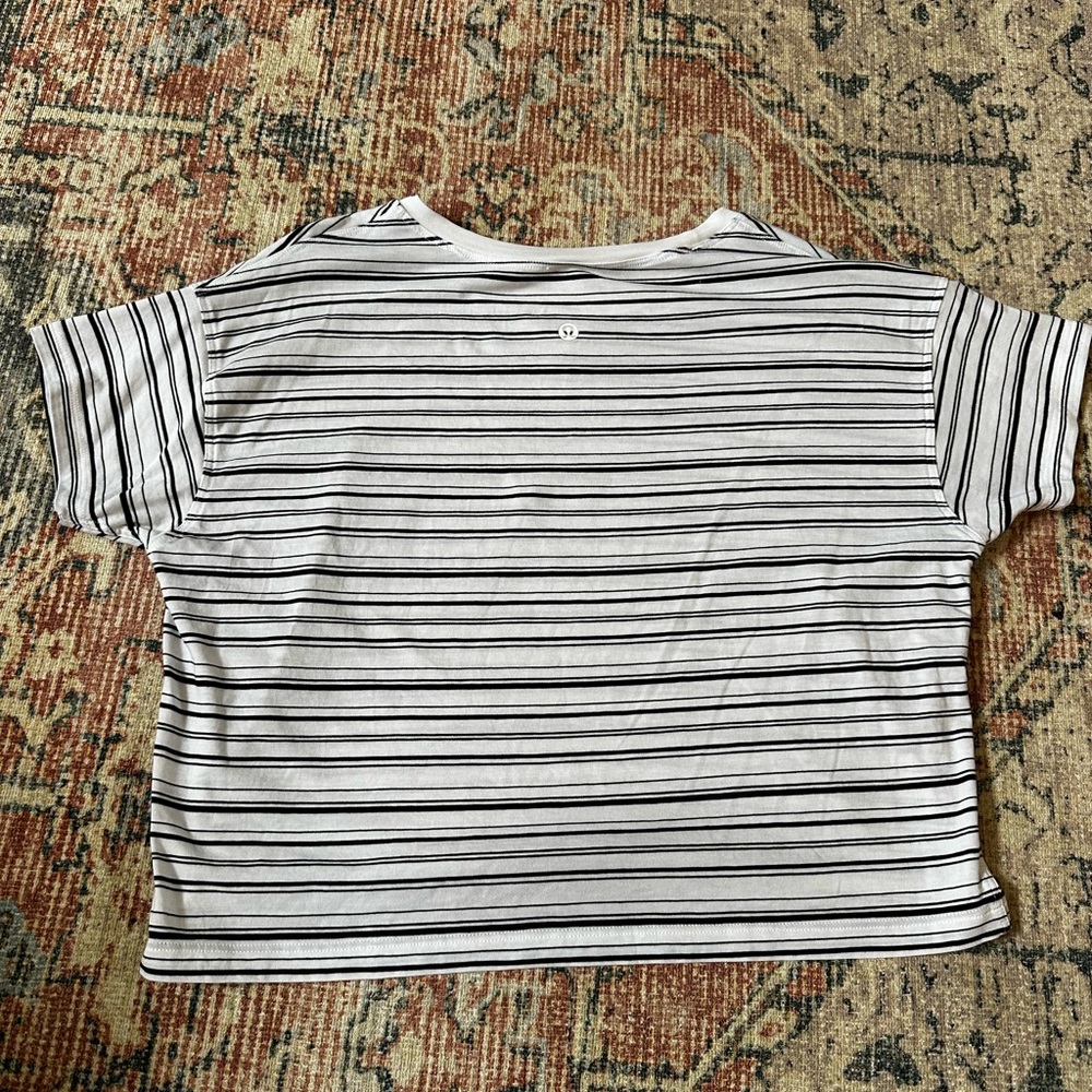 Lululemon Cates Tee